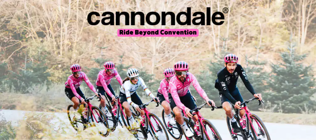 Ομάδα ποδηλατών με αγωνιστικά ποδήλατα Cannondale σε διαδρομή δρόμου