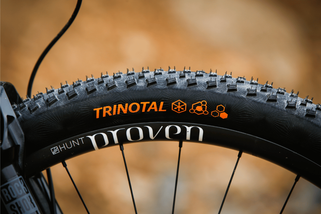 Ελαστικό Continental Trinotal για mountain bike