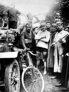Maurice Garin με ποδήλατο στο πρώτο Tour de France το 1903